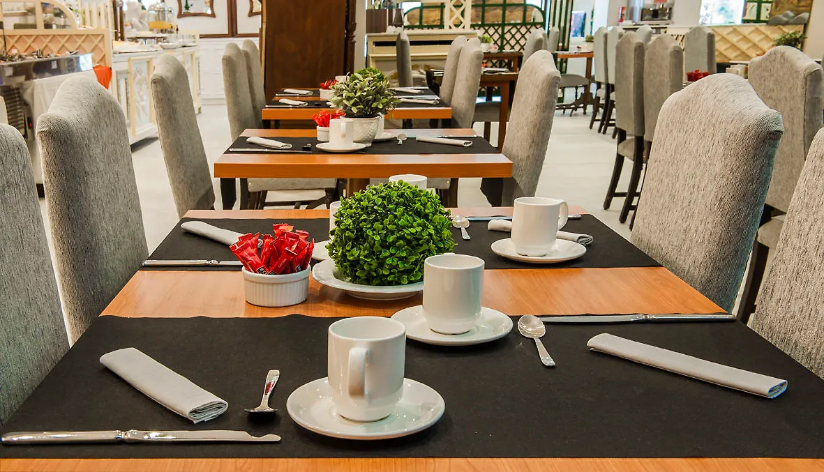 Sercotel Hotel President Figueras 4*,